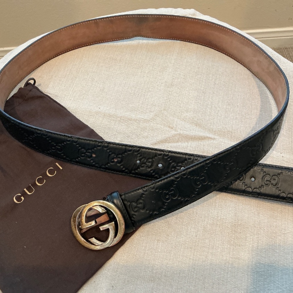 Vintage Gucci women’s black leather monogrammed belt - Picture 4 of 6